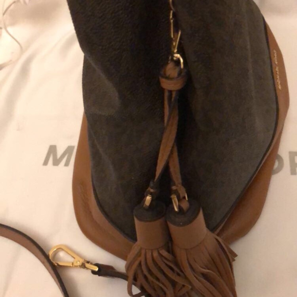 MK Purse - Picture 6 of 6
